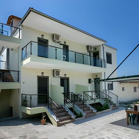 Villa Elista Астрис Екстериор снимка