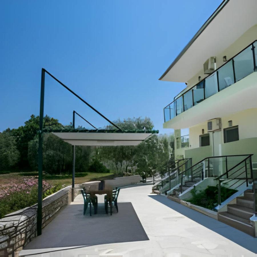 Villa Elista Астрис Екстериор снимка